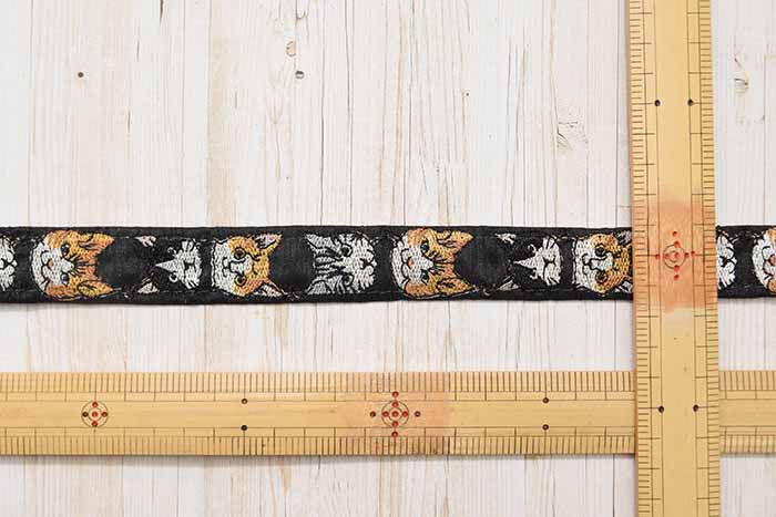 Indian embroidered ribbons - Cat approx. 25 mm wide - nomura tailor