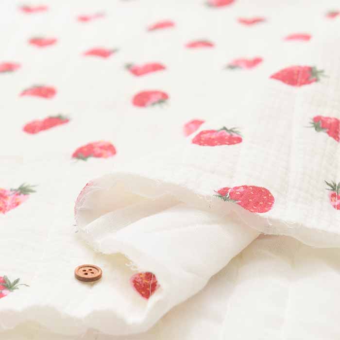 Made in China Cotton Double Gauze Printed Quilt Fabric Strawberry - nomura tailor