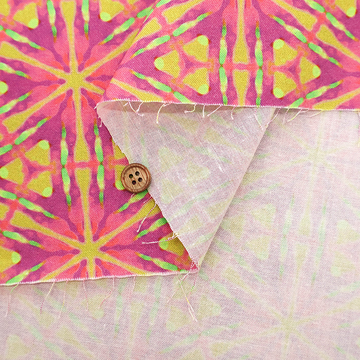 USA Cotton Printed Fabric - FREE SPIRIT Tie-dye Style Pattern - nomura tailor