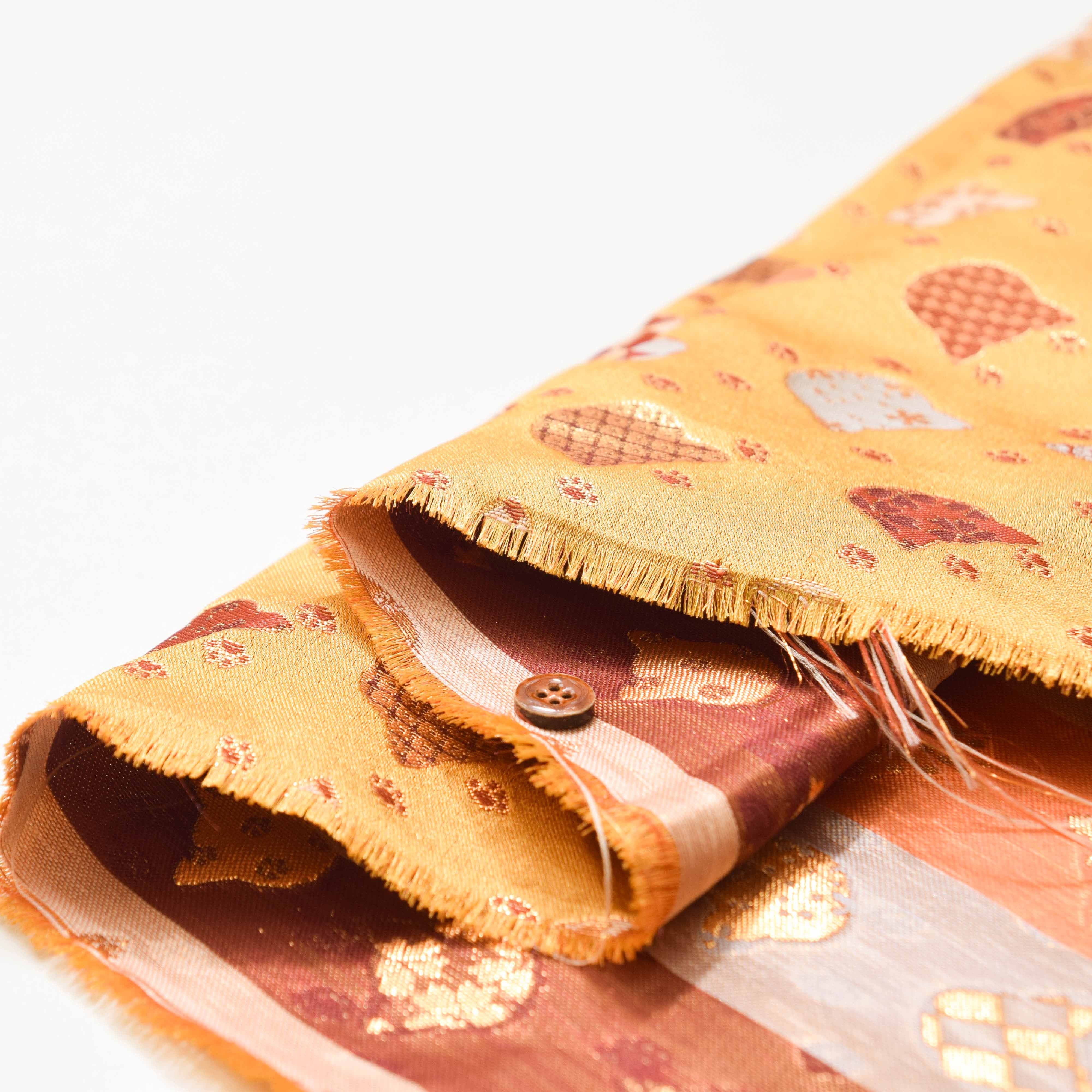 gold brocade cat - nomura tailor