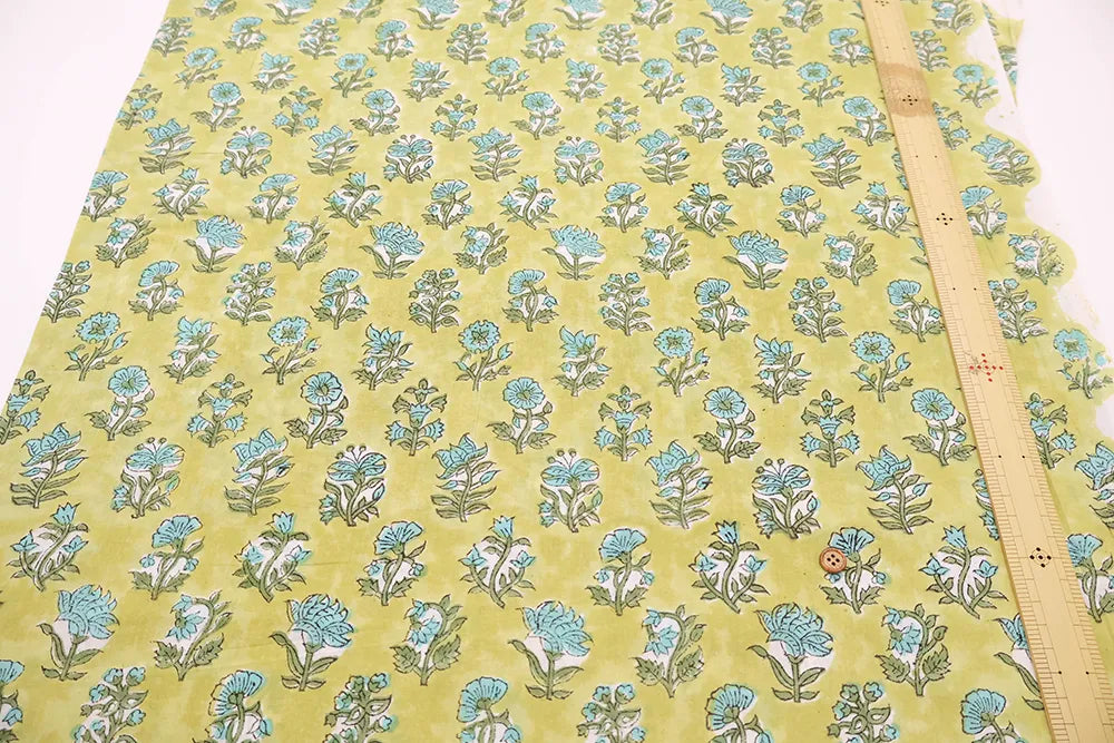 インド製 Cotton Cambric Printed Fabric エスニック フラワーパターン - nomura tailor