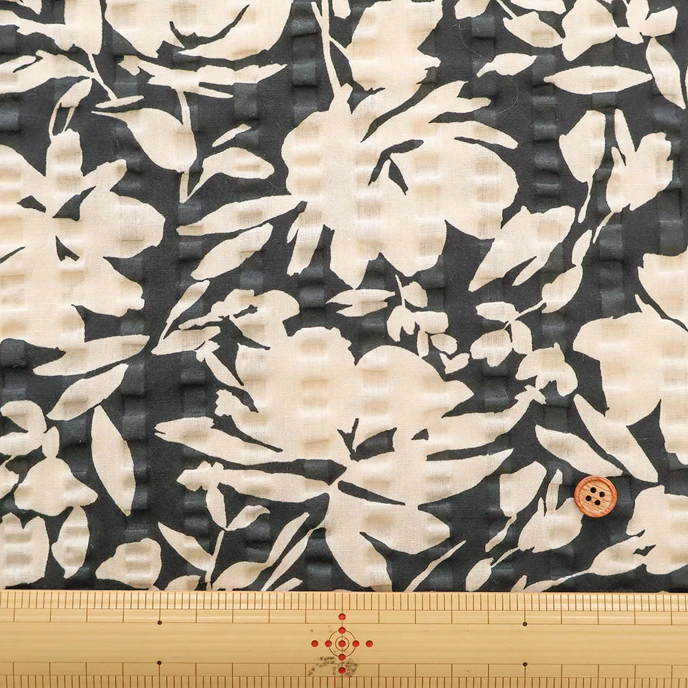Cotton 80 Lawn Ripple-printed Fabric - Silhouette Flower - nomura tailor