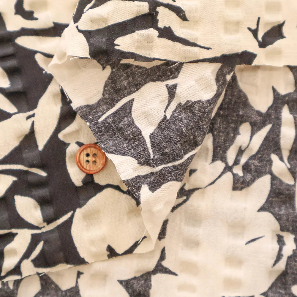 Cotton 80 Lawn Ripple-printed Fabric - Silhouette Flower - nomura tailor
