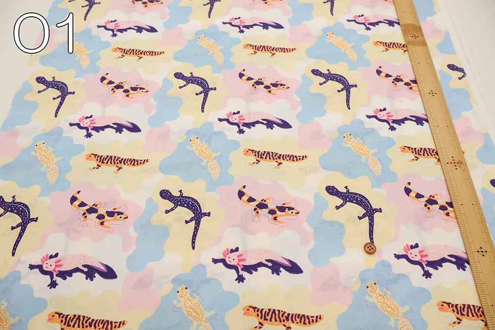 Made in Taiwan Cotton 20 Sheeting Inkjet-printed Fabric - Axolotls - nomura tailor