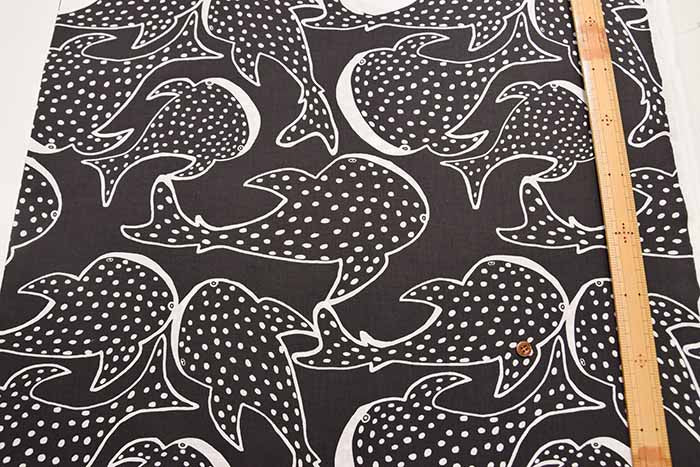 Organic cotton hand-printed fabric spica's garden "Jinbeizame" by Aiko Hattori - nomura tailor