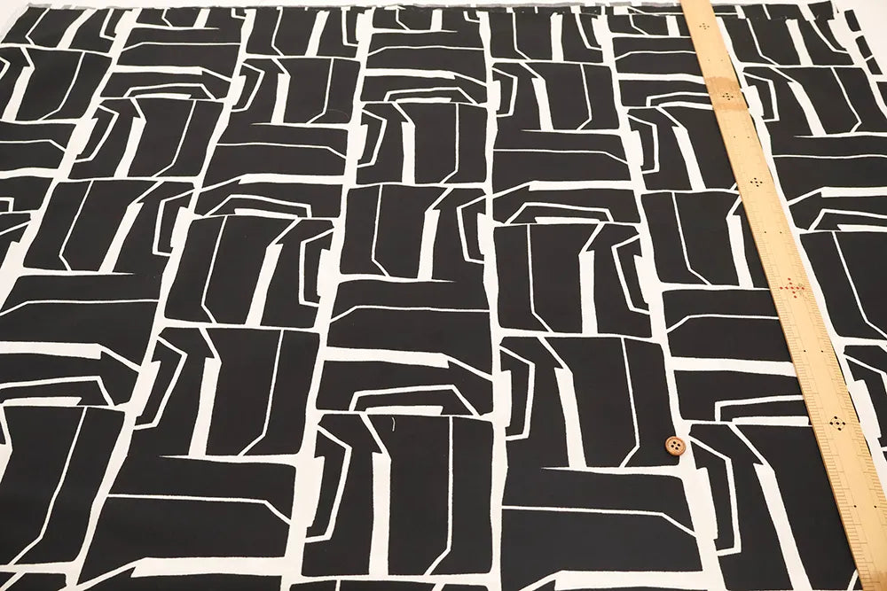 Made in France DEVEAUX Cotton Typewriter Printed Fabric - Black and white - nomura tailor