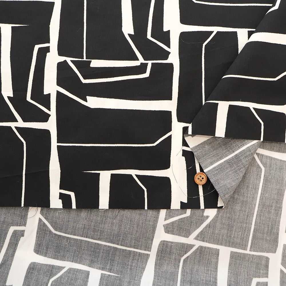 Made in France DEVEAUX Cotton Typewriter Printed Fabric - Black and white - nomura tailor