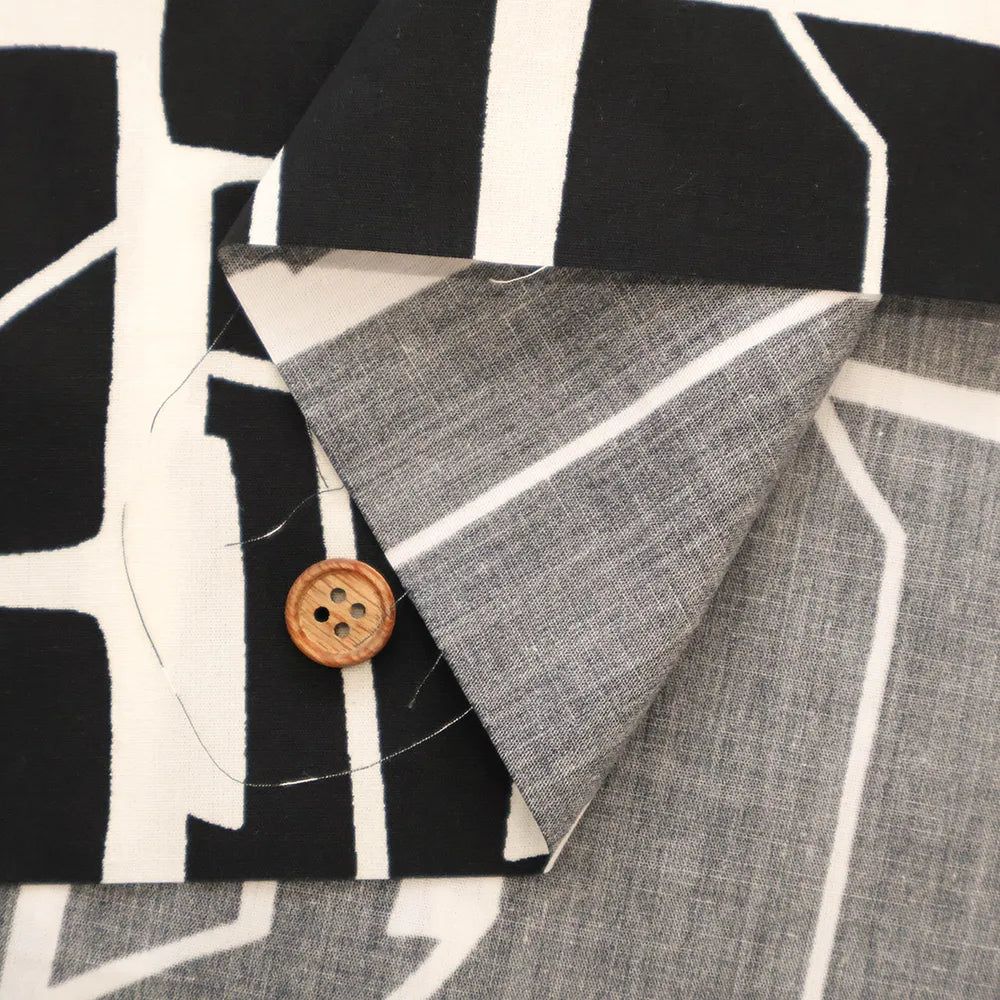 Made in France DEVEAUX Cotton Typewriter Printed Fabric - Black and white - nomura tailor