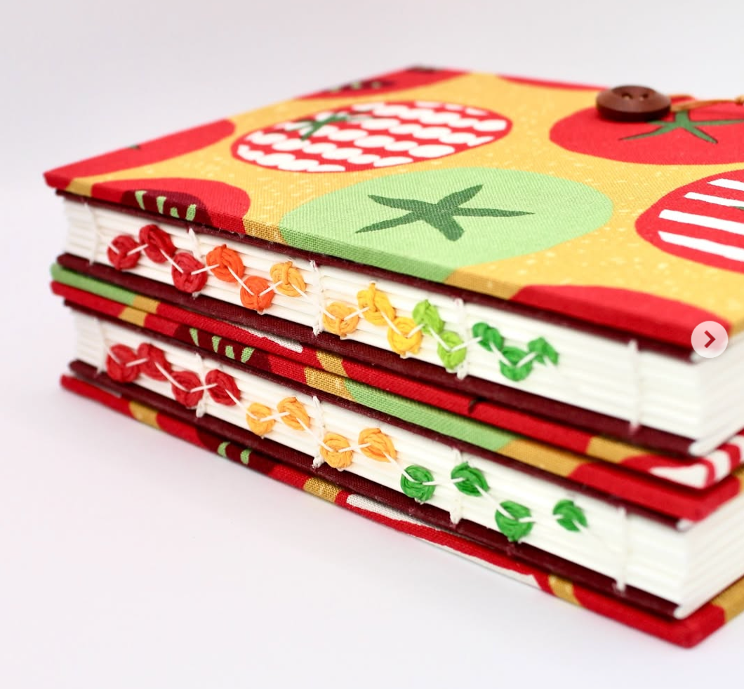 Cotton Muslin printed Fabric un/no - Tomato - nomura tailor
