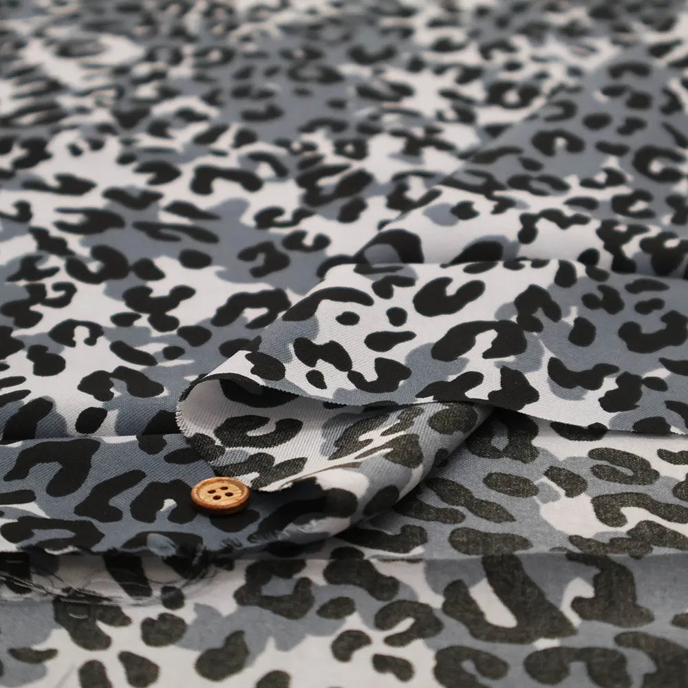 Polyester Royal Twill  Printed Fabric - Animal - nomura tailor
