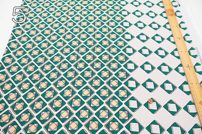 <Patterned Cut>Polyester Print Fabric Panel Pattern (1 Pattern: Approx.110cm×Approx.75cm) - nomura tailor