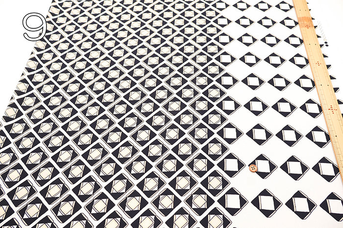 <Patterned Cut>Polyester Print Fabric Panel Pattern (1 Pattern: Approx.110cm×Approx.75cm) - nomura tailor