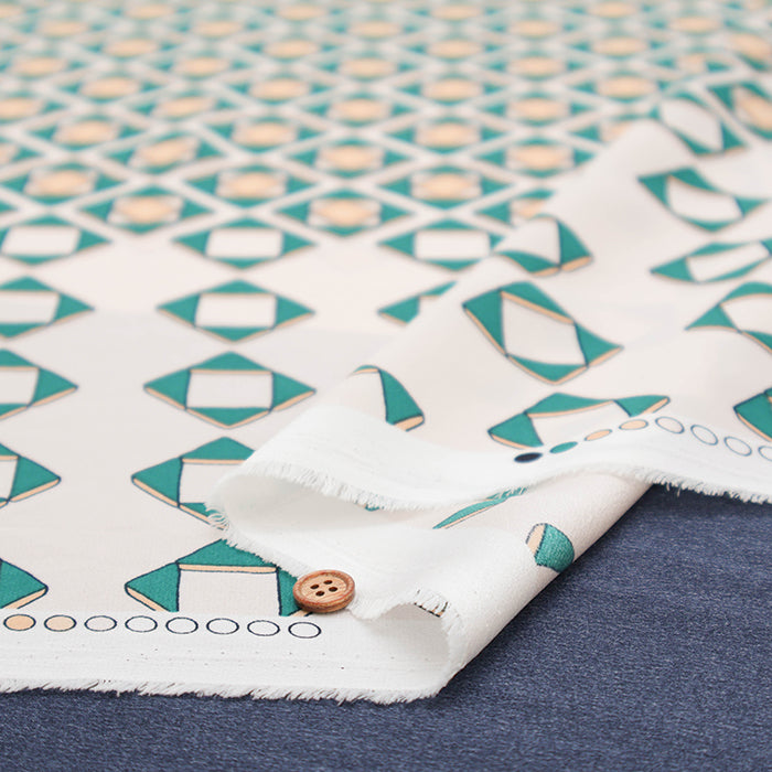 <Patterned Cut>Polyester Print Fabric Panel Pattern (1 Pattern: Approx.110cm×Approx.75cm) - nomura tailor