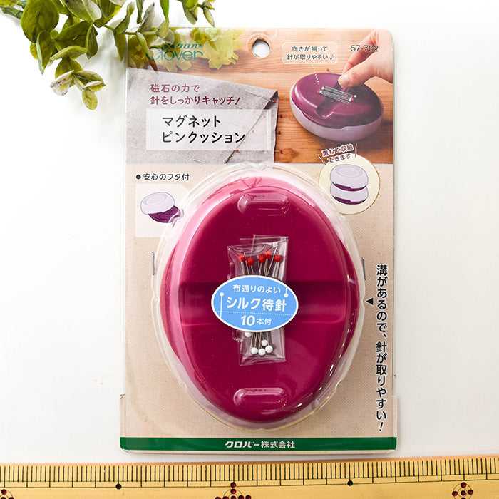 Magnet pink cushion - nomura tailor