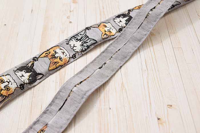 Indian embroidered ribbons - Cat - approx. 25 mm width - nomura tailor