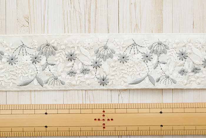 Indian embroidered ribbon, approx. 45mm wide - nomura tailor