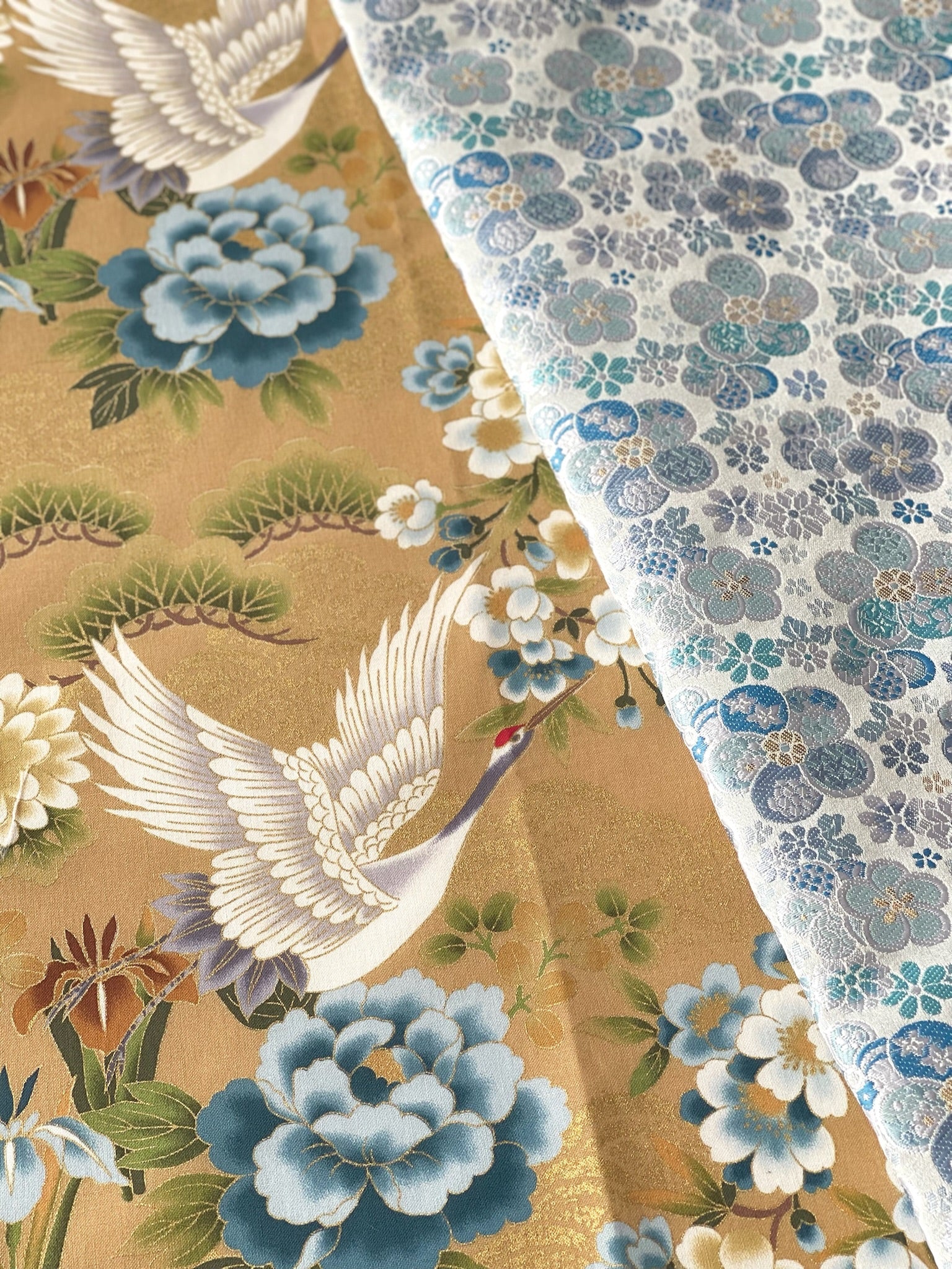 Cotton Muslin Japanese Pattern Printed Fabric - Blooming Crane - nomura tailor