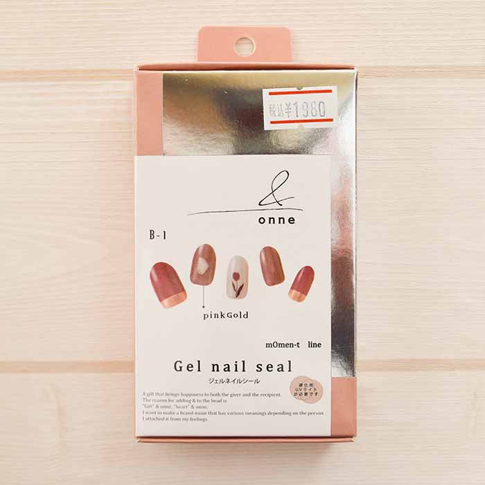 & Onne (and onne) Gel nail seal MOMEN-T LINE 1 - nomura tailor
