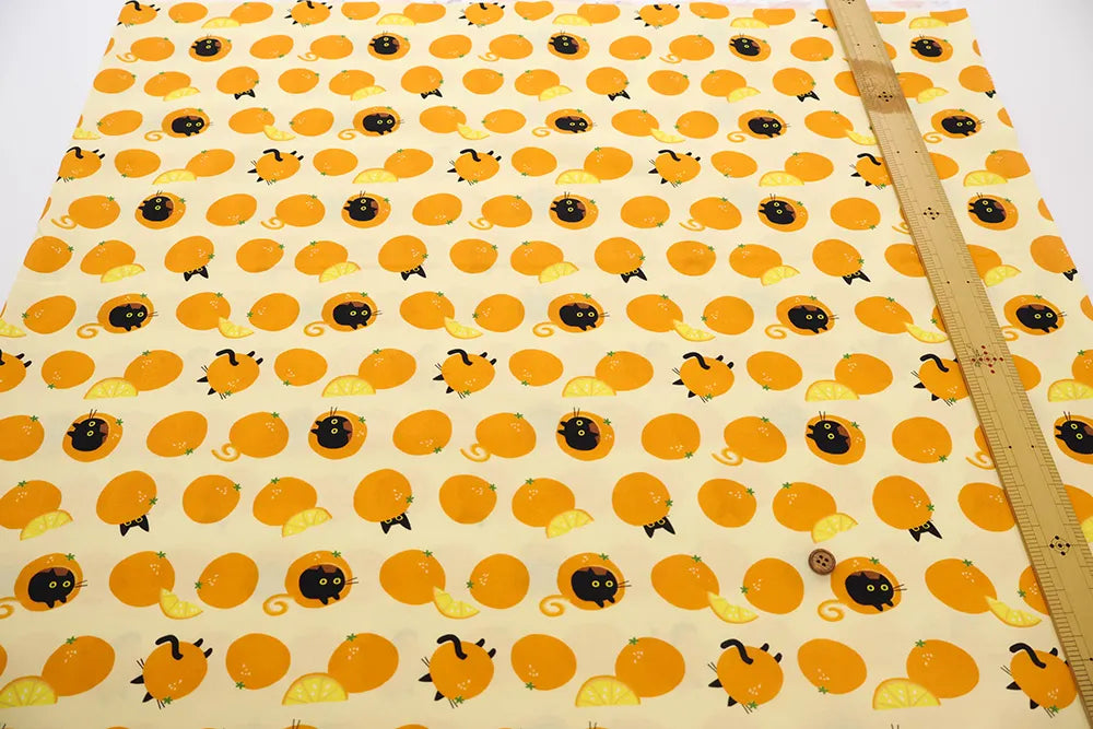 USA Cotton Printed Fabric TIMELESS TREASURE オレンジキャット - nomura tailor