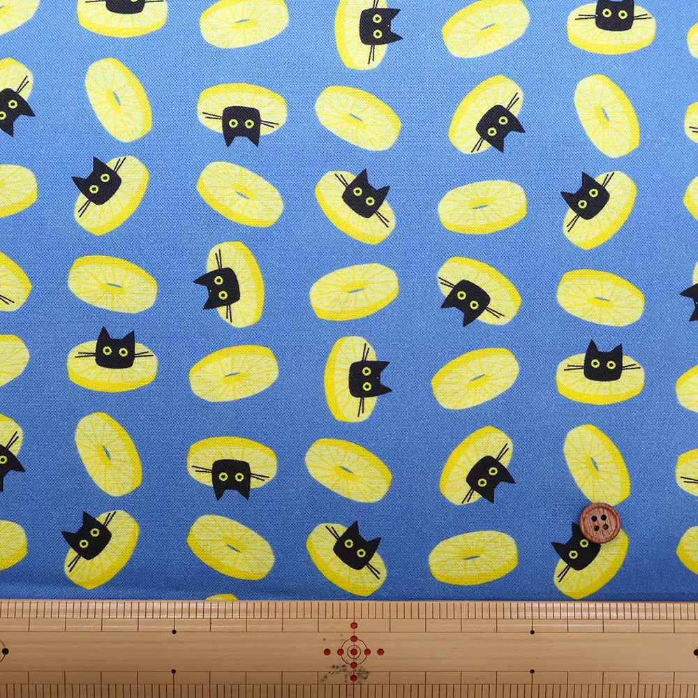 USA Cotton Printed Fabric TIMELESS TREASURE - Pine Cat - nomura tailor