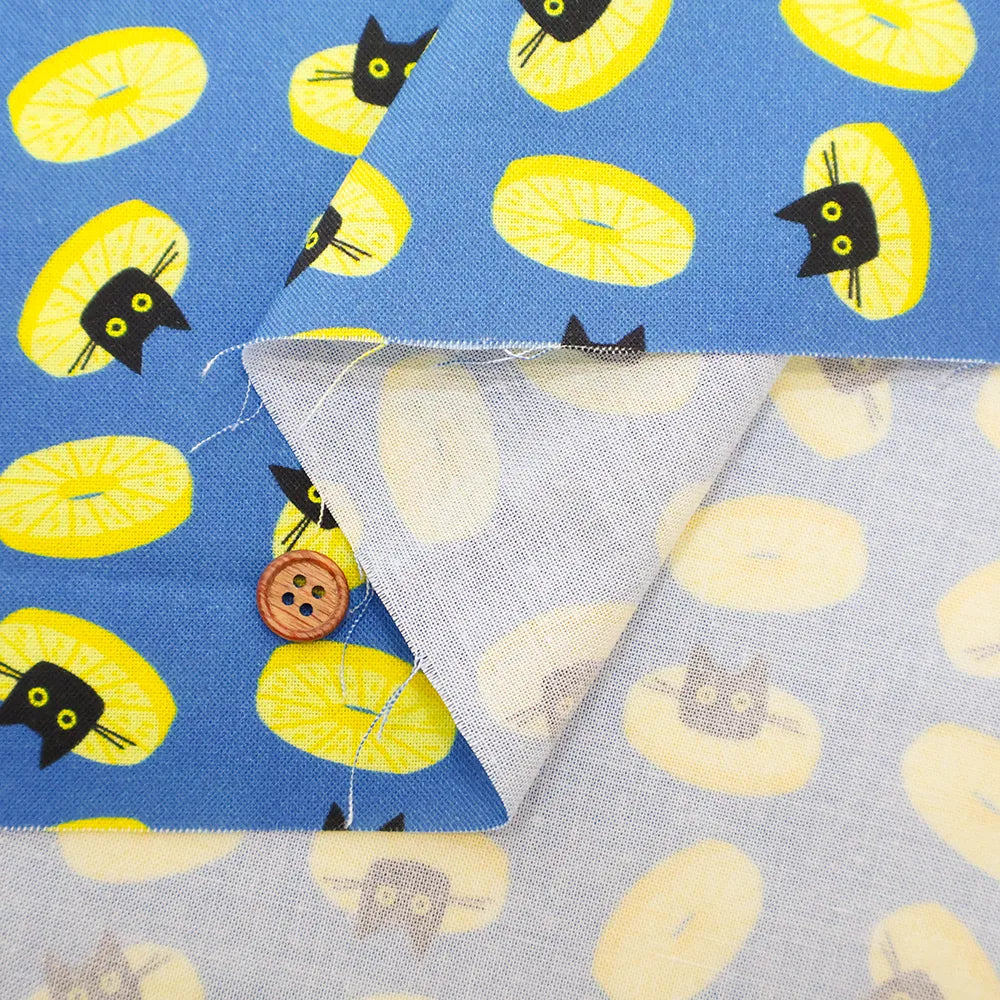 USA Cotton Printed Fabric TIMELESS TREASURE - Pine Cat - nomura tailor