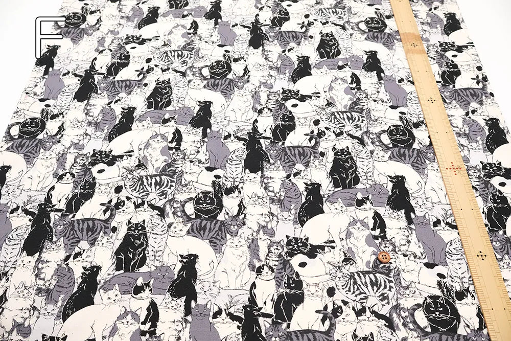 Cotton Oxford Printed Fabric - Full of Cats - nomura tailor