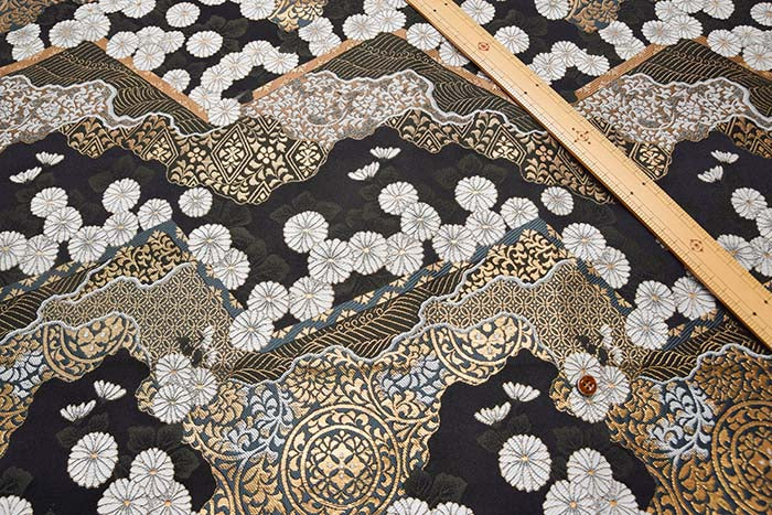 Gold Brocade Chrysanthemum on Mountain - nomura tailor