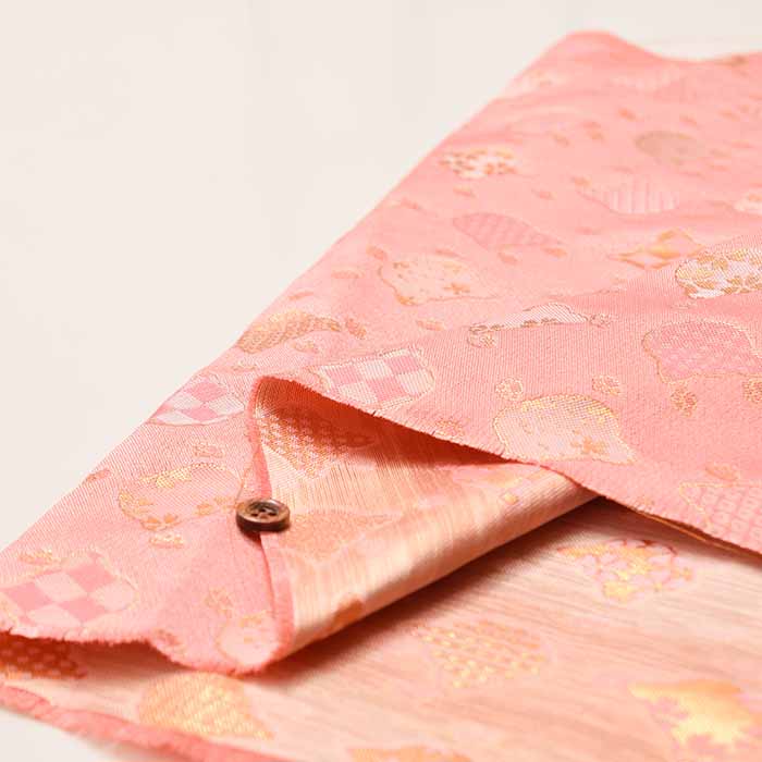 Gold Brocade Cat - nomura tailor