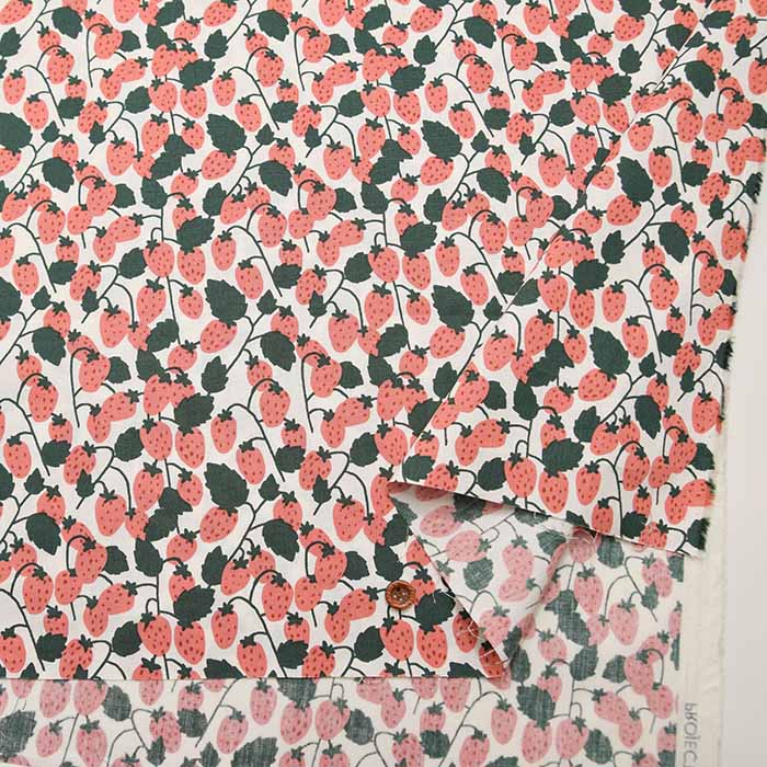 Cotton broadcloth print fabric Strawberry runner - nomura tailor