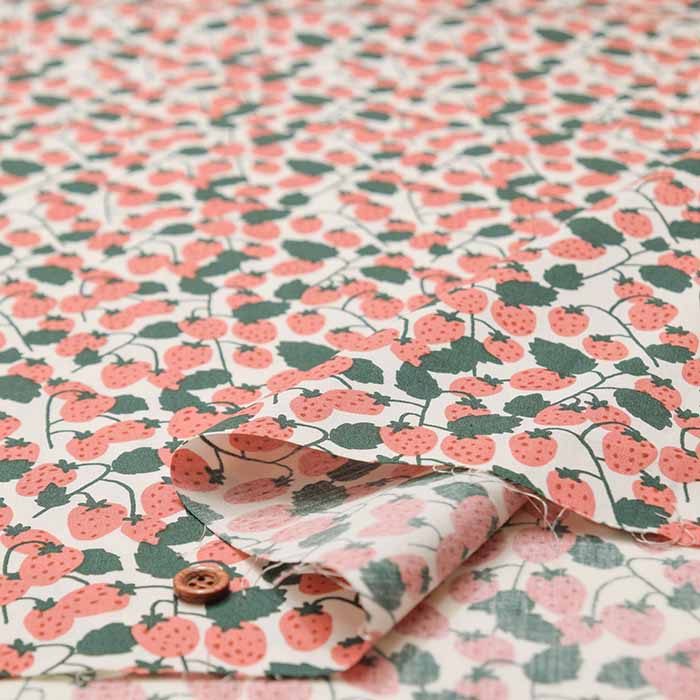 Cotton broadcloth print fabric Strawberry runner - nomura tailor